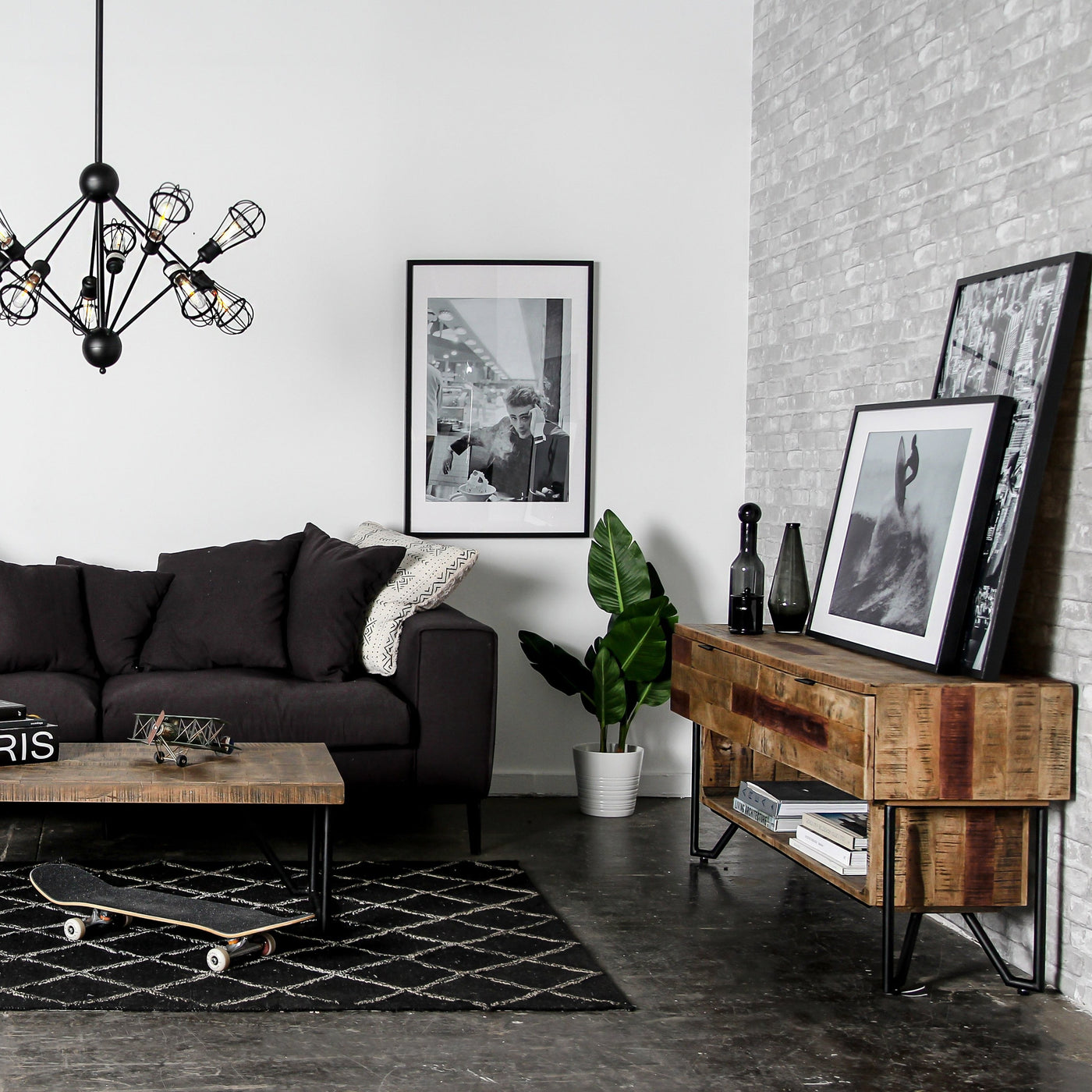 Casual Modern Home Media Unit in Multi-tone Natural Finish